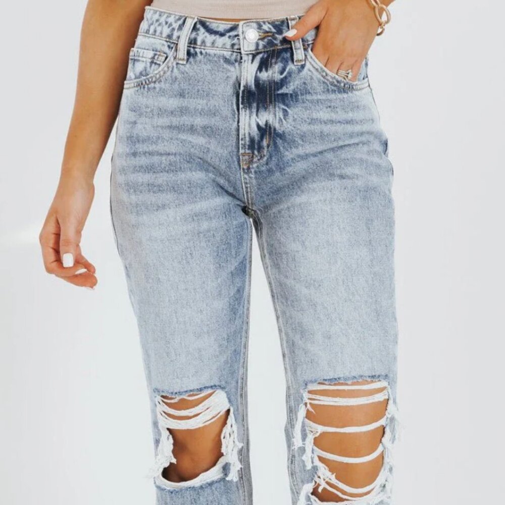 Magnolia Boutique Light Wash Distressed Blue Melody Vintage Crop Straight Jeans